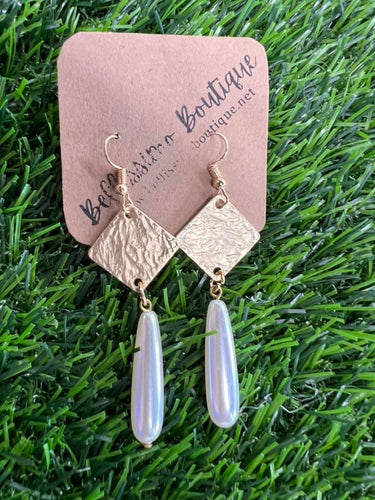 Pearl Dangle Earrings