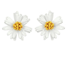 Raffia Daisy Studs